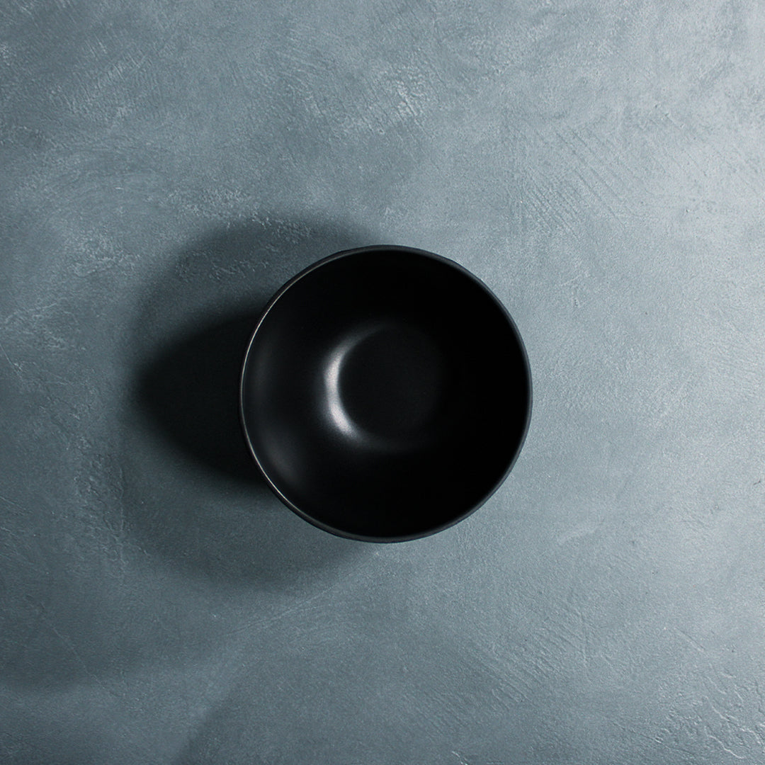 Curved_Dessert_Bowl_-_Black_4b8a0ff0-be43-45ea-84c7-8683879eb501.jpg