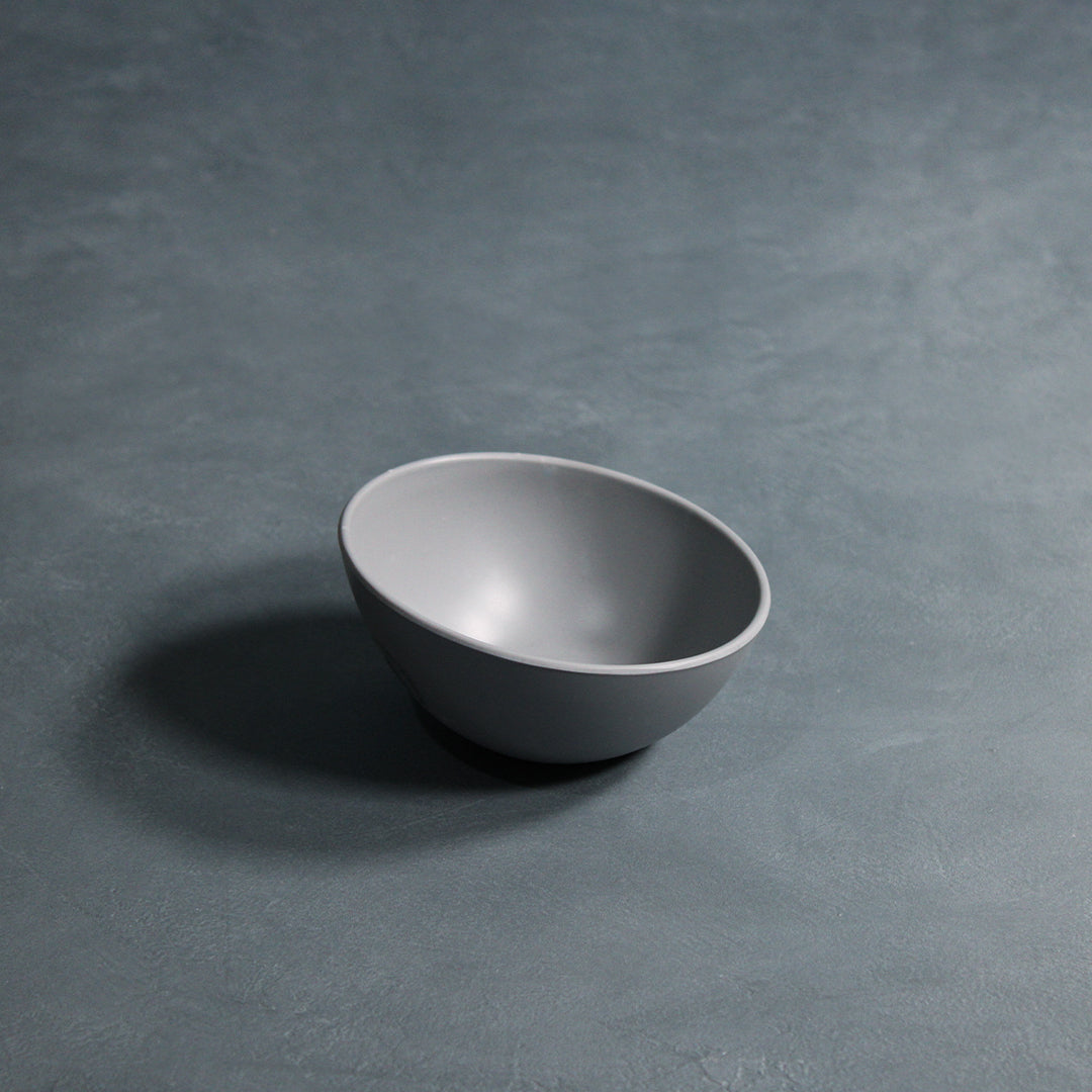 Shallow footed dessert dish