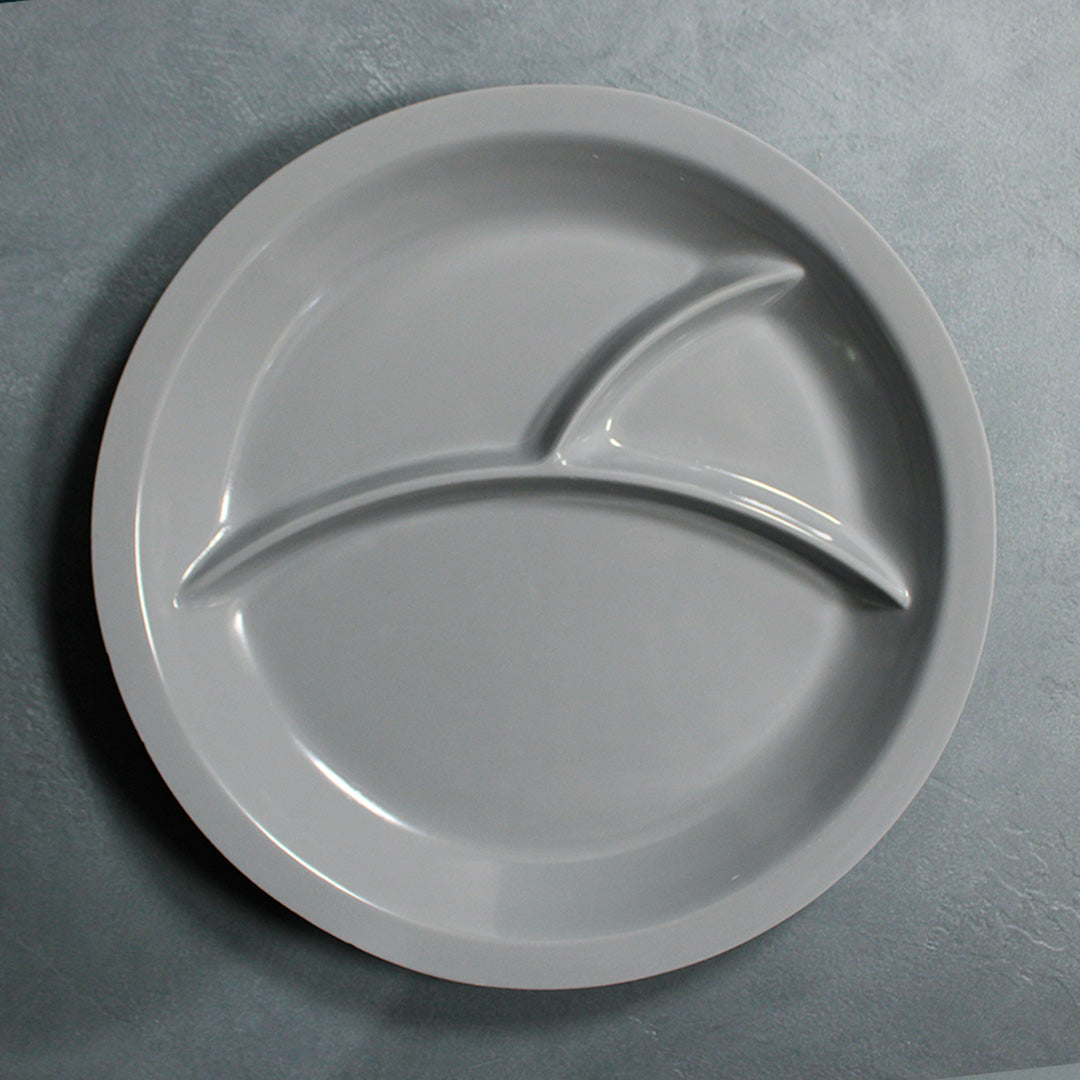 Three-section round plate