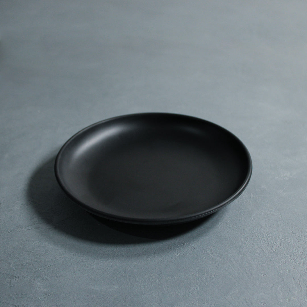 Circular matte bowl plate