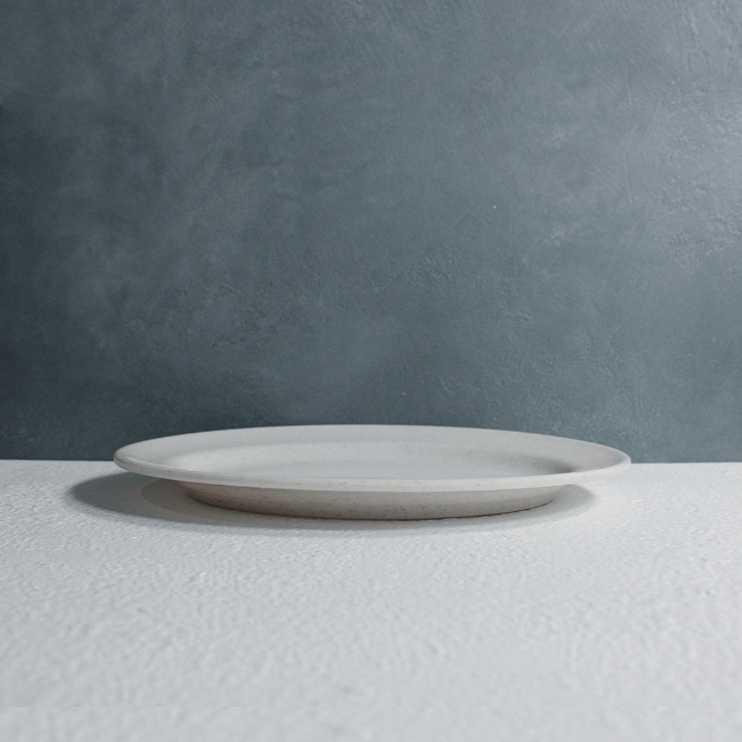 Round and Oval Food Plates