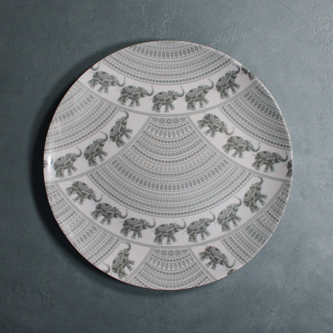 Elephant-patterned plate